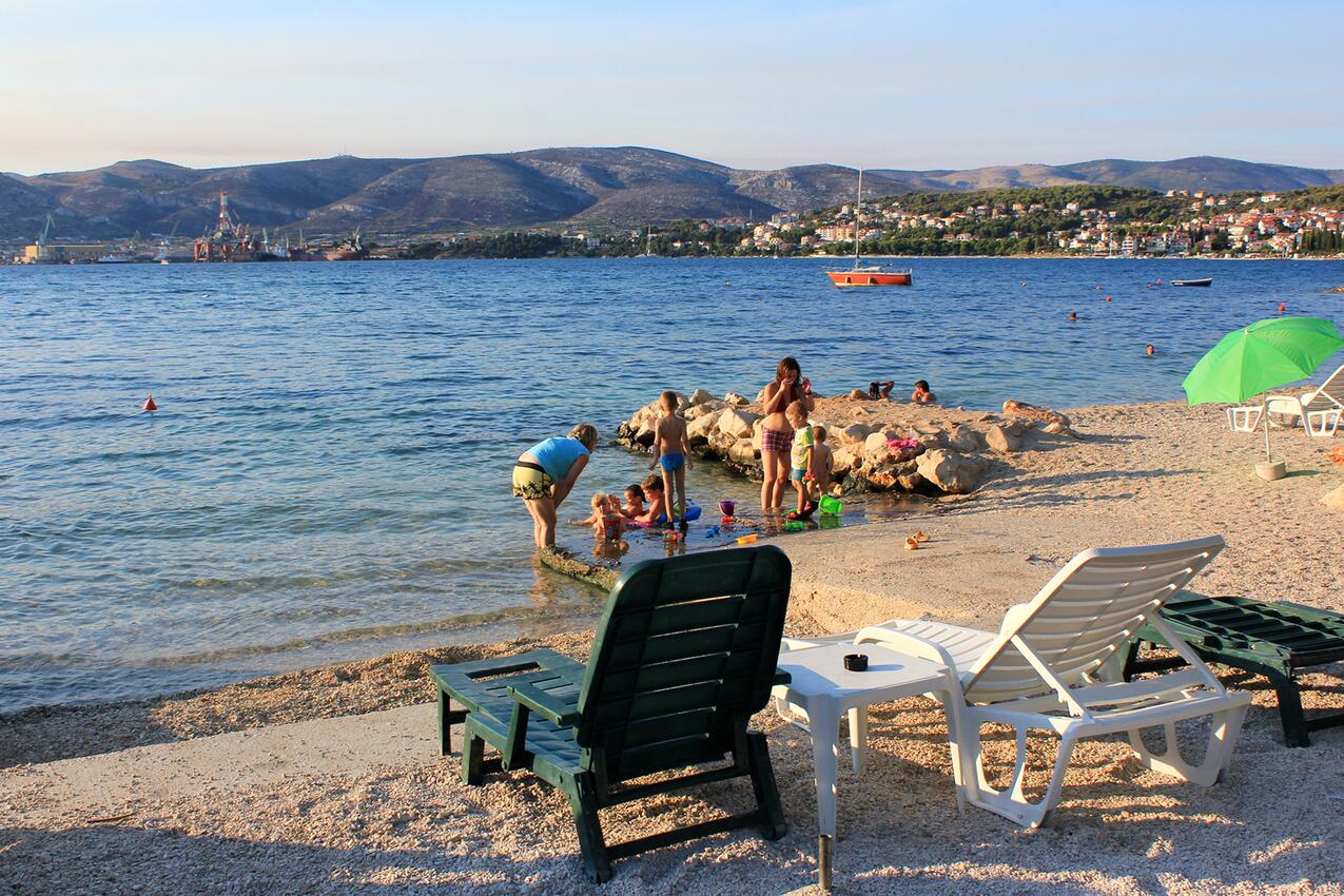 Nearest beach - Apartments by the sea Okrug Gornji, Čiovo