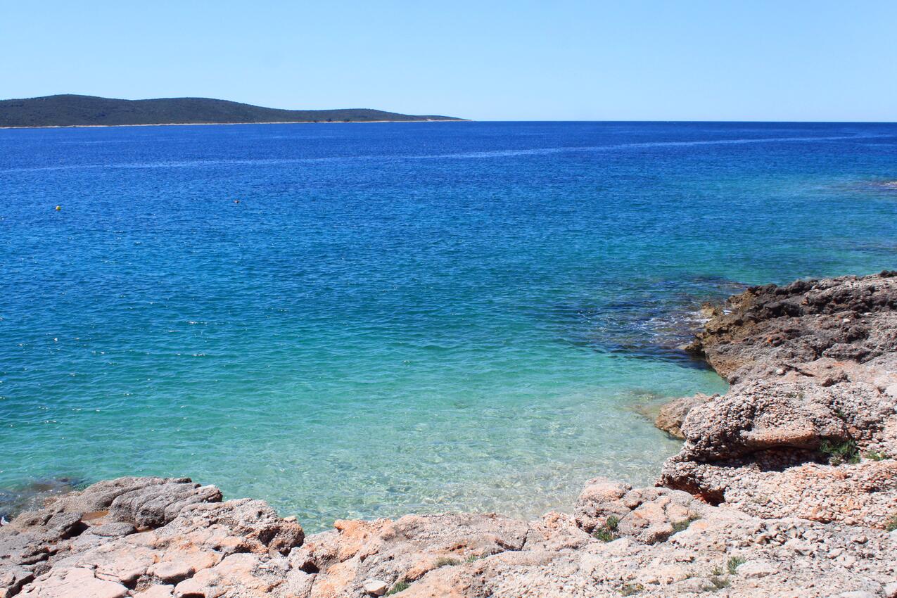 Nächster Strand - Ferienwohnungen mit Parkplatz Zavala, Hvar