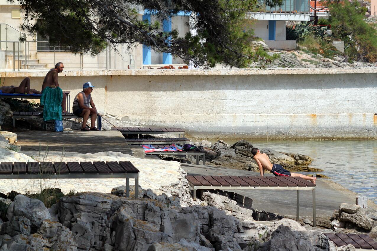 Nächster Strand - Ferienwohnungen mit Parkplatz Bozava, Dugi otok