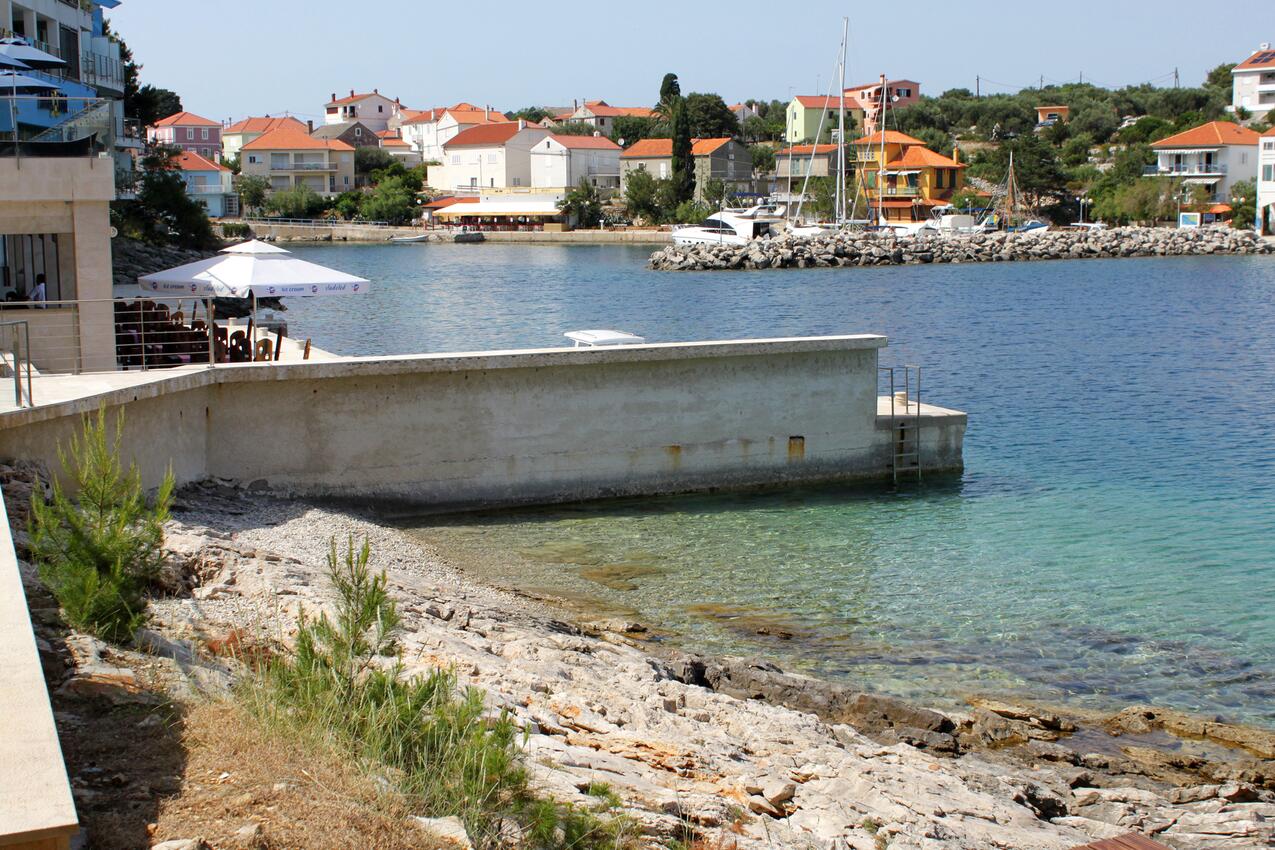 Nächster Strand - Ferienwohnungen mit Parkplatz Bozava, Dugi otok