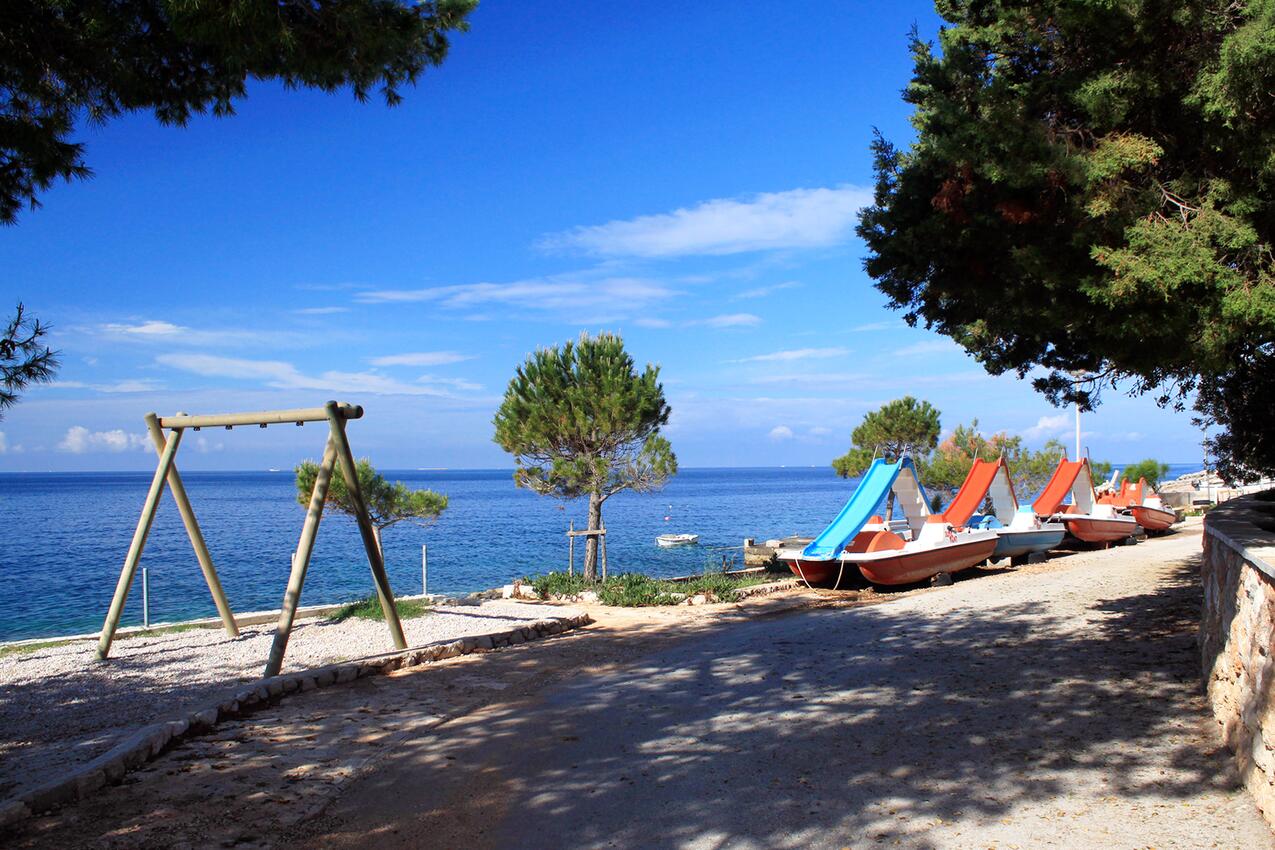 Nächster Strand - Ferienwohnungen mit Parkplatz Ivan Dolac, Hvar