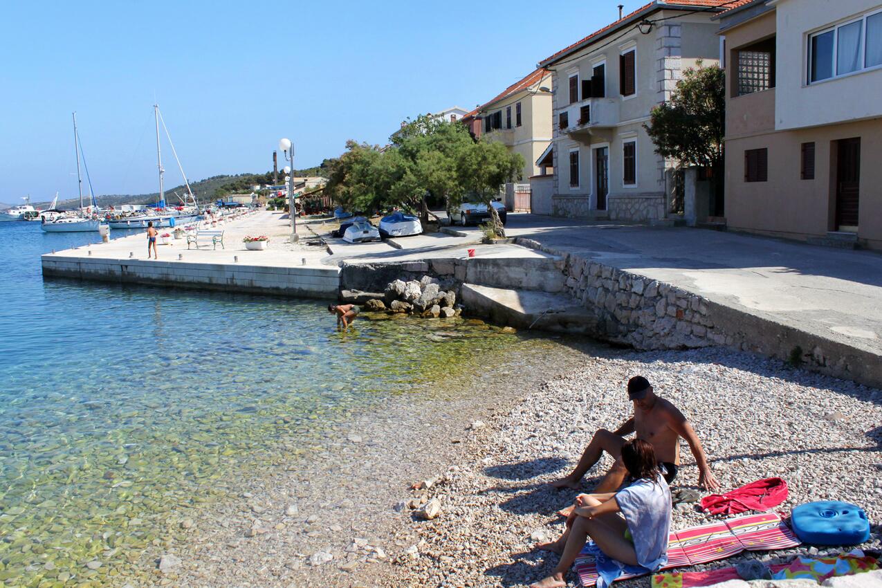 Nächster Strand - Ferienwohnungen am Meer Sali, Dugi otok