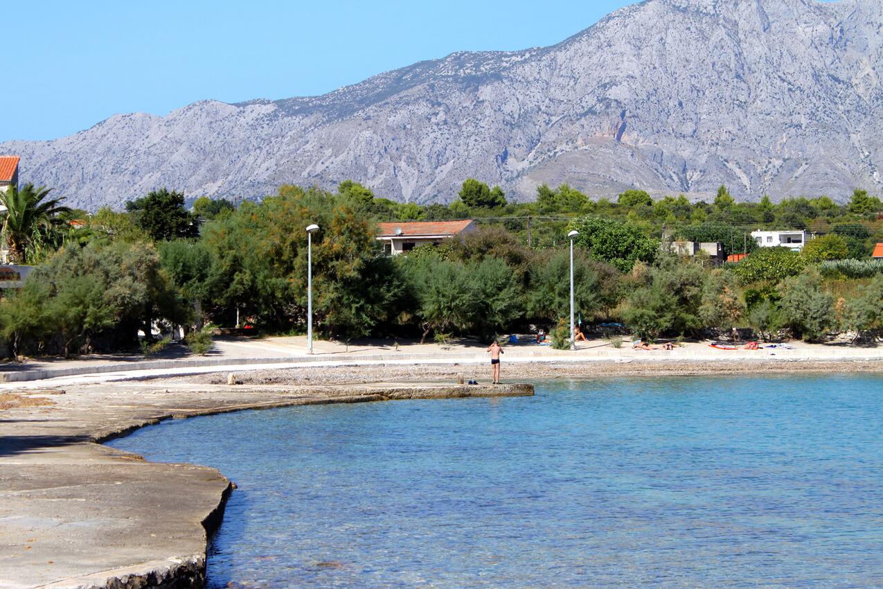 Najbliža plaža - Apartmani uz more Sućuraj, Hvar