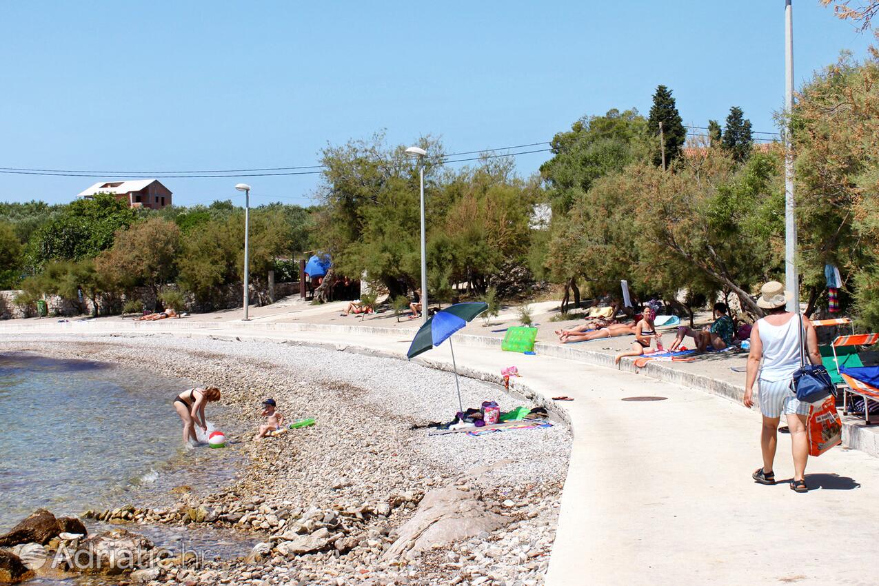 Nearest beach - Apartments by the sea Sućuraj, Hvar