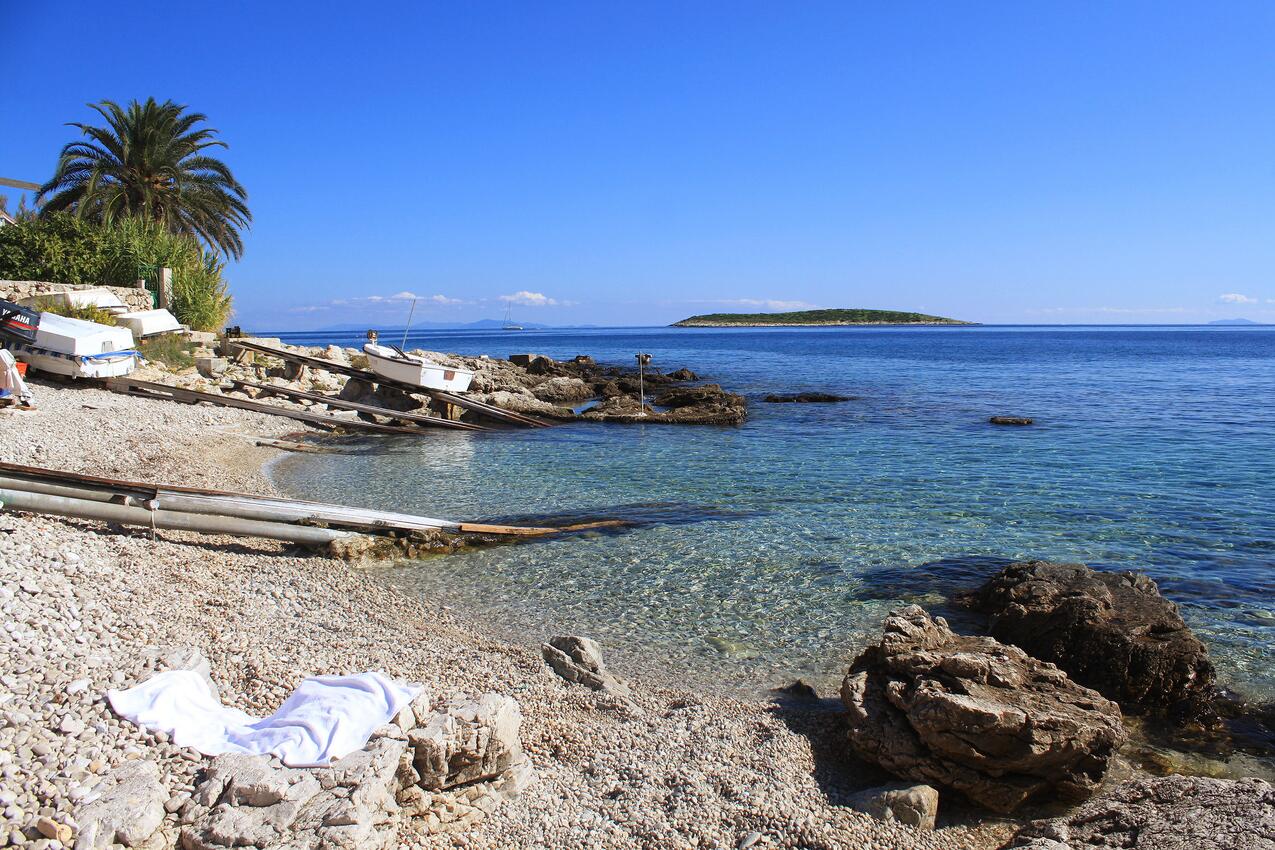 La spiaggia più vicina - Appartamenti accanto al mare Milna, Lissa - Vis