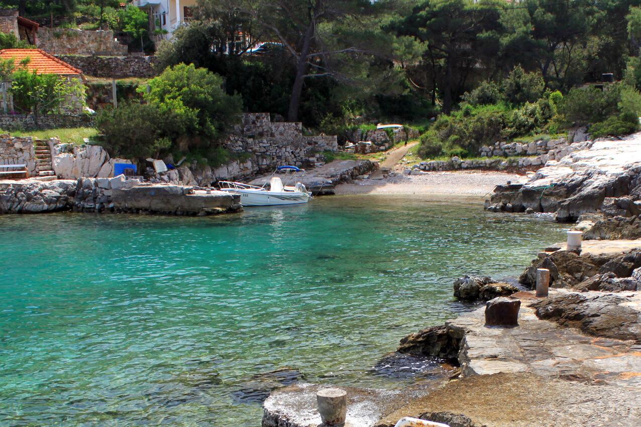 Nejbližší pláž - Apartmány u moře Basina, Hvar