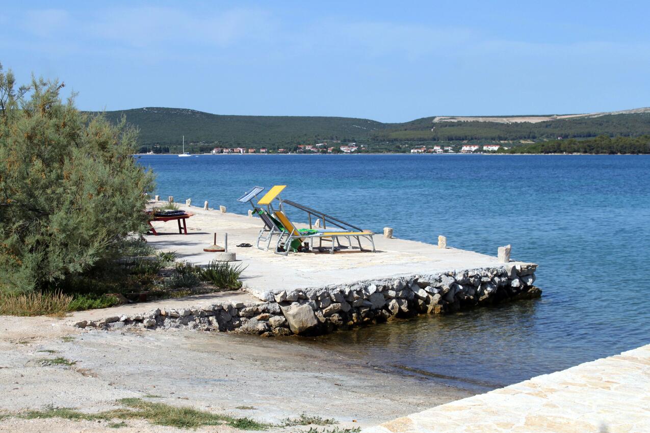 La spiaggia più vicina - Appartamenti accanto al mare Pasman