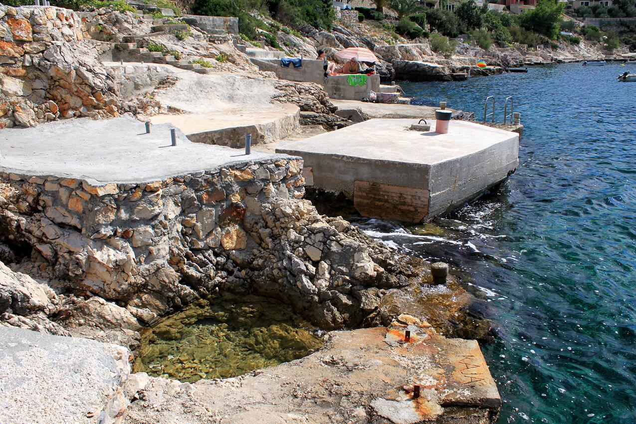 La spiaggia più vicina - Casa con piscina accanto al mare Razanj, Rogosnizza - Rogoznica