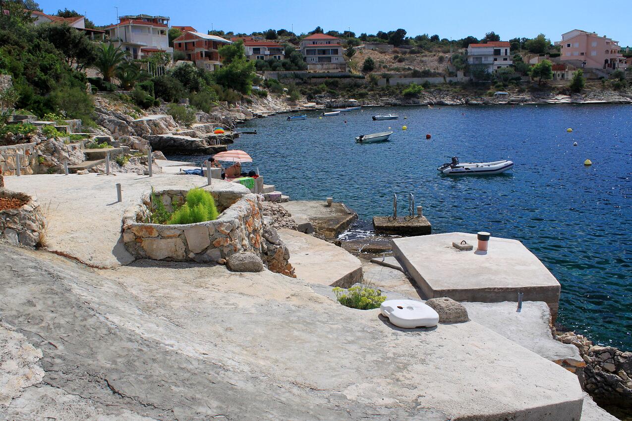 La spiaggia più vicina - Casa con piscina accanto al mare Razanj, Rogosnizza - Rogoznica