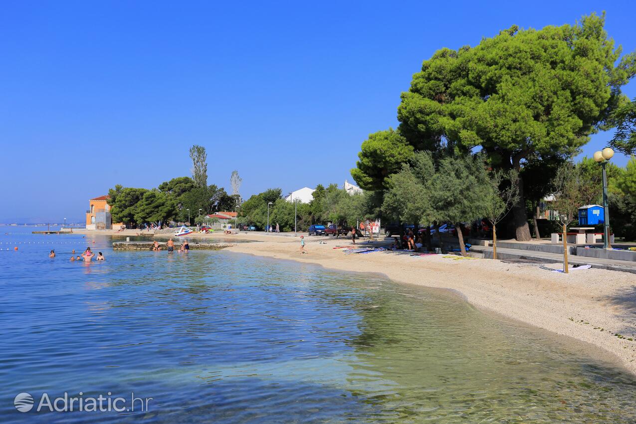 Nächster Strand - Ferienwohnungen mit Parkplatz Kastel Kambelovac, Kastela