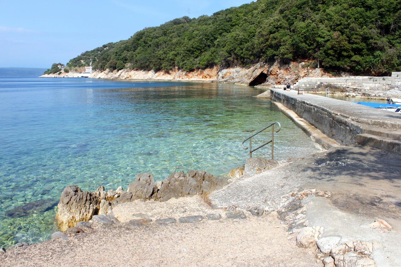 Najbliža plaža - Apartmani uz more Merag, Cres