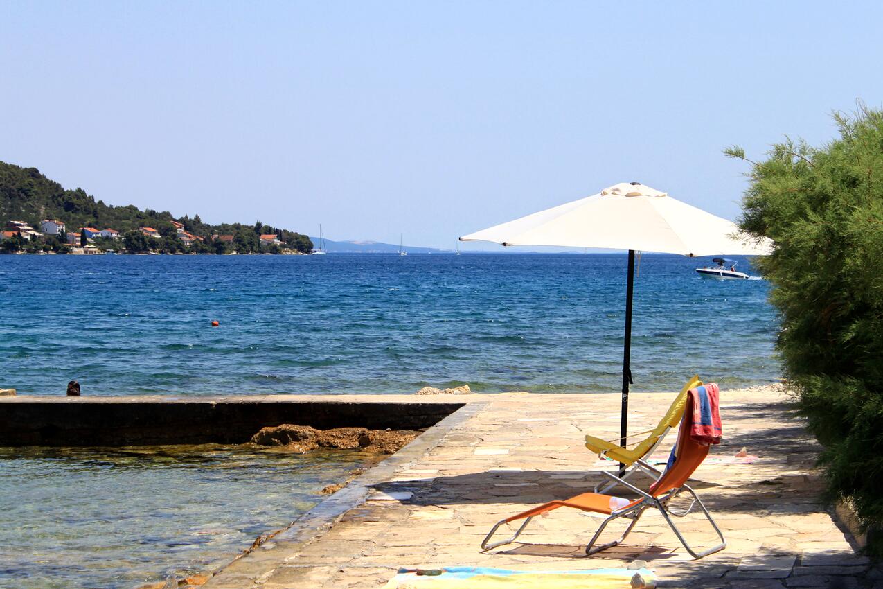 Nearest beach - Apartments by the sea Preko, Ugljan