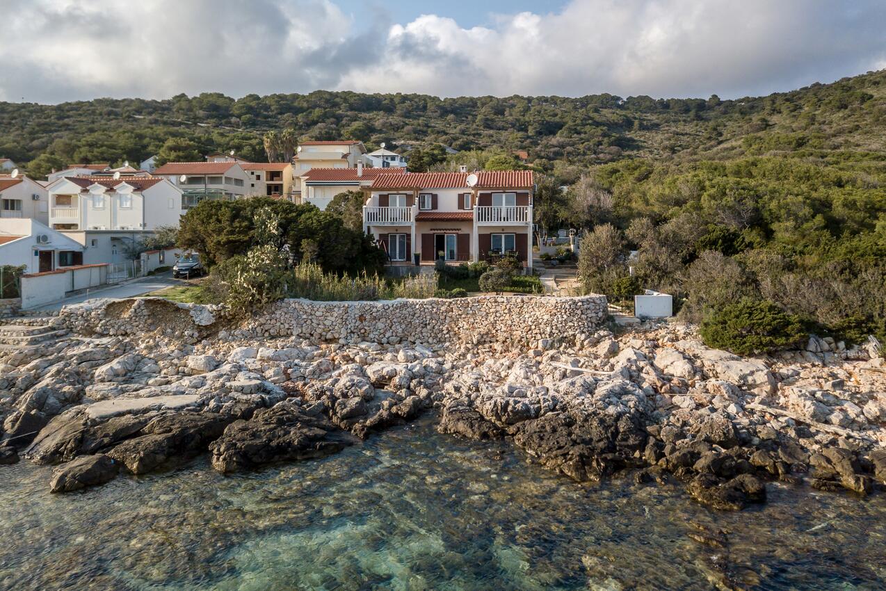 La spiaggia più vicina - Appartamenti accanto al mare Milna, Lissa - Vis