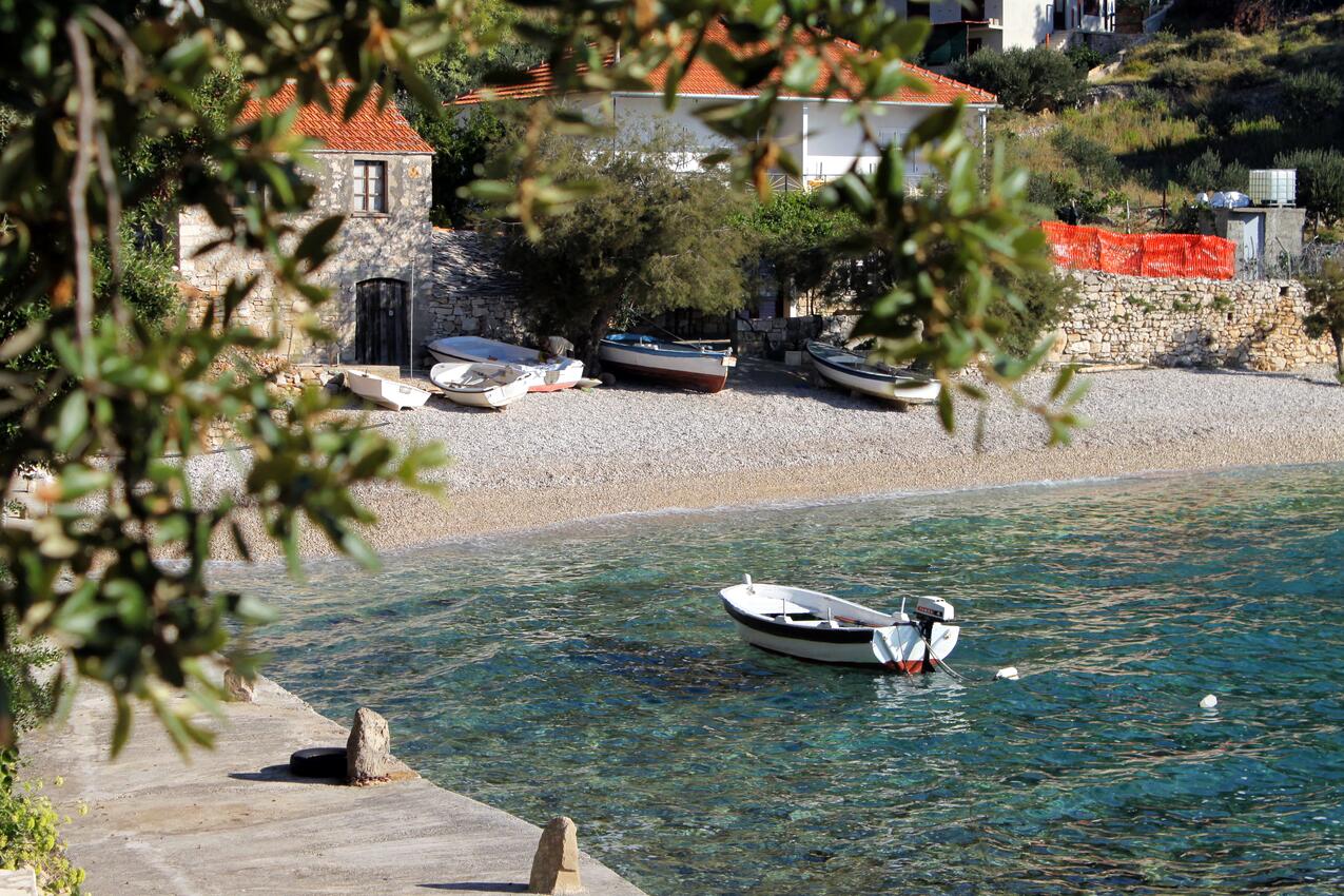Nächster Strand - Ferienwohnung am Meer im Robinson Crusoe Stil Bucht Torac, Hvar