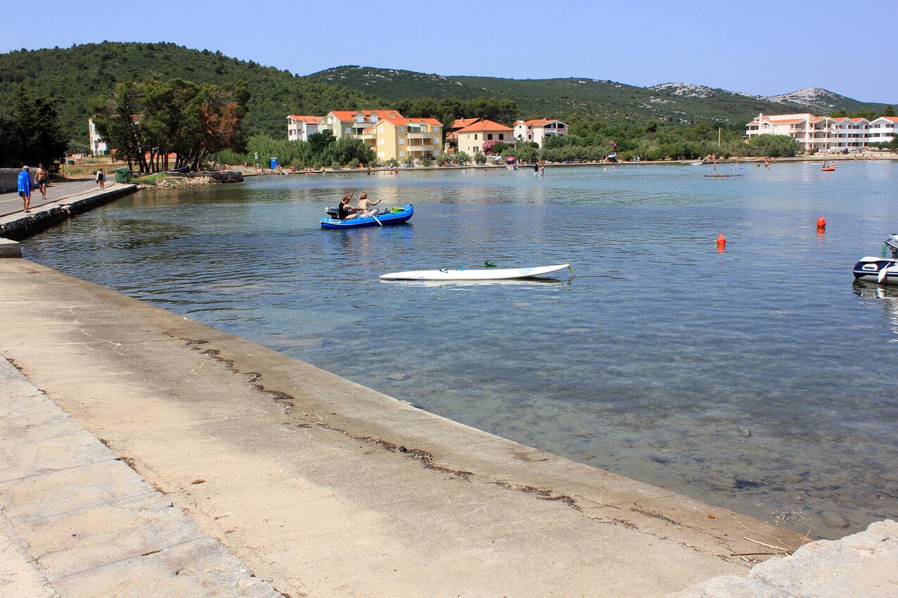 Najbližja plaža - Apartmaji s parkingom Pašman