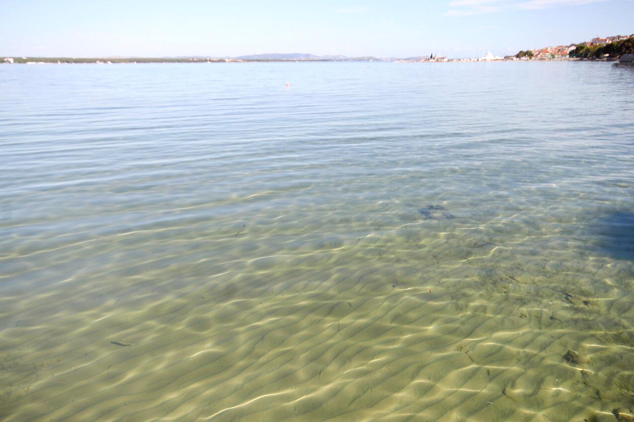 Nearest beach - Apartments with parking spaces Tkon, Pašman