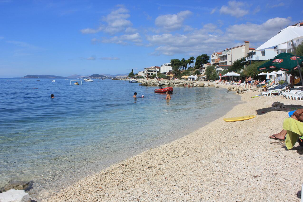 Nearest beach - Apartments and rooms by the sea Podstrana, Split