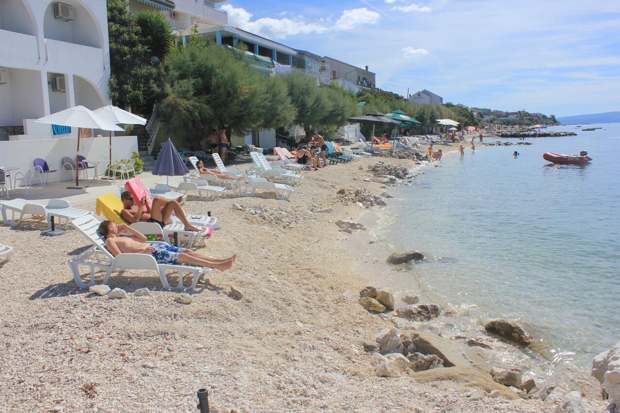 Nearest beach - Apartments and rooms by the sea Podstrana, Split