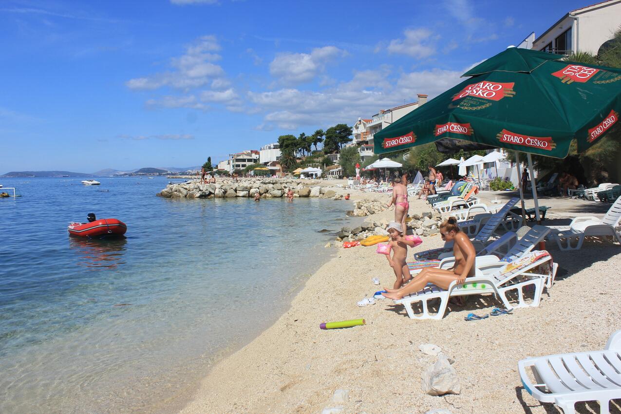 Nearest beach - Apartments and rooms by the sea Podstrana, Split