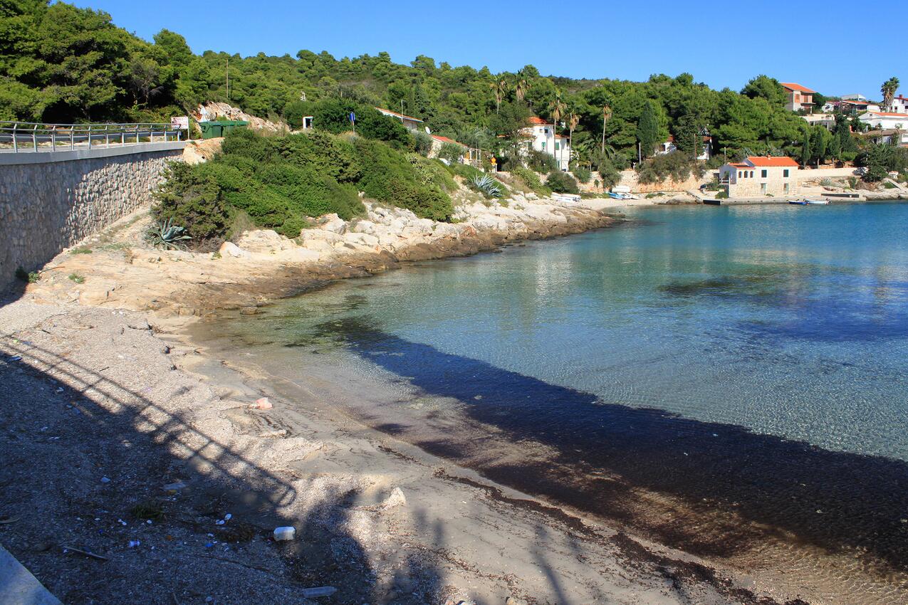 La spiaggia più vicina - Appartamenti accanto al mare Milna, Lissa - Vis