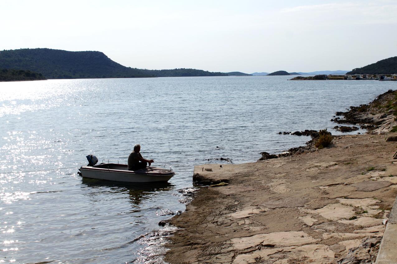 Nächster Strand - Ferienwohnungen am Meer Bucht Mala Lamjana, Ugljan
