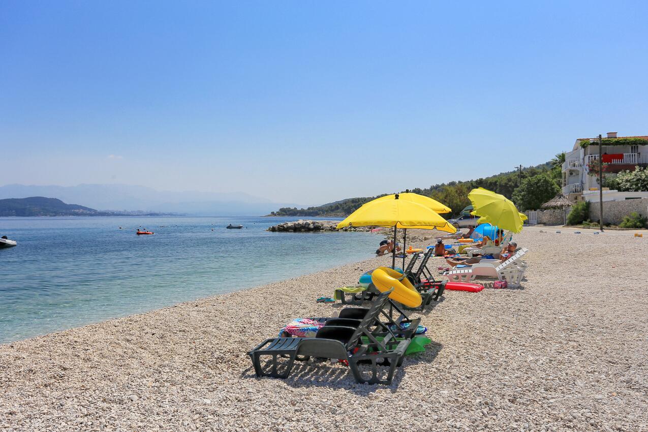Nächster Strand - Ferienwohnungen am Meer Slatine, Ciovo