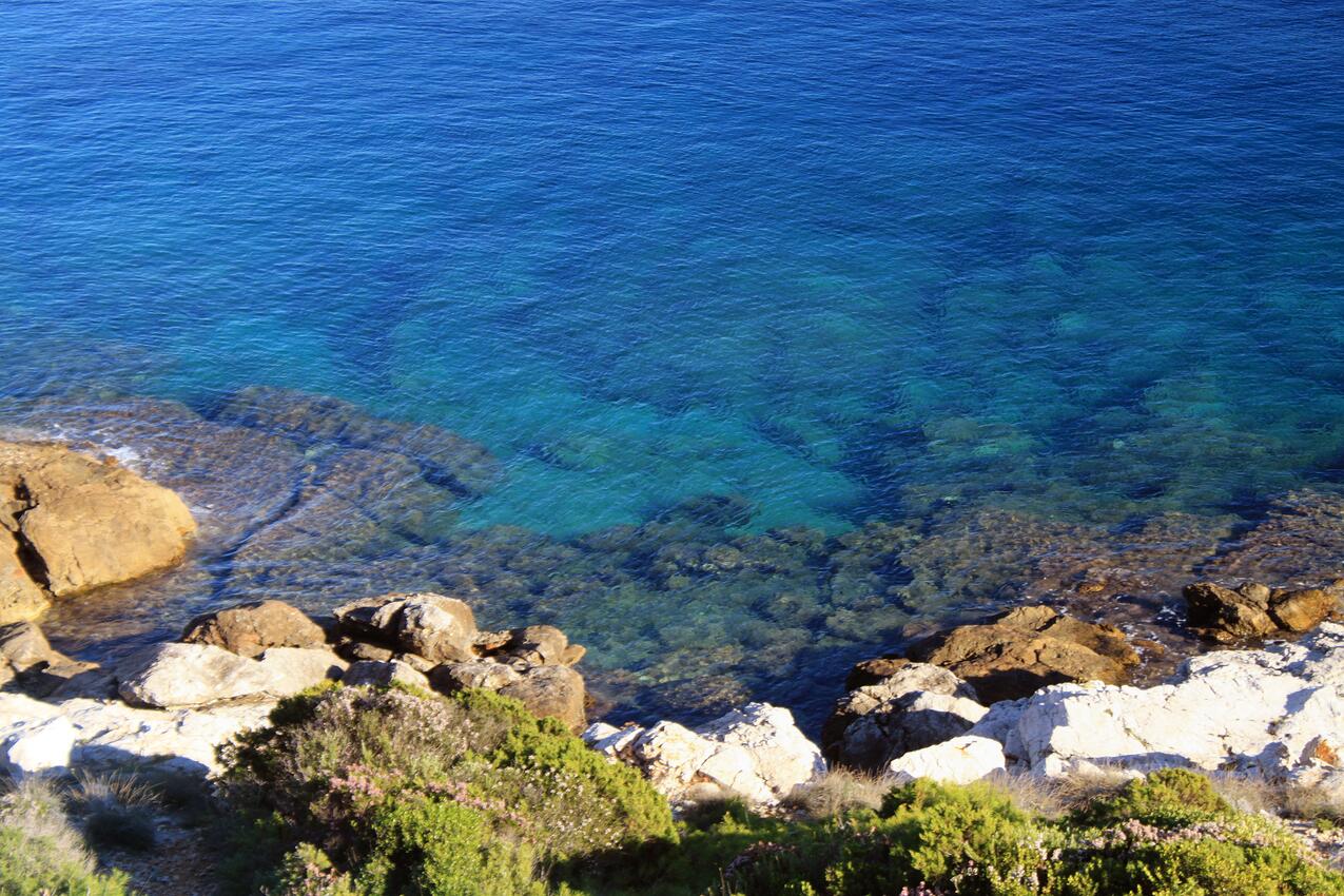 La spiaggia più vicina - Appartamenti accanto al mare Milna, Lissa - Vis