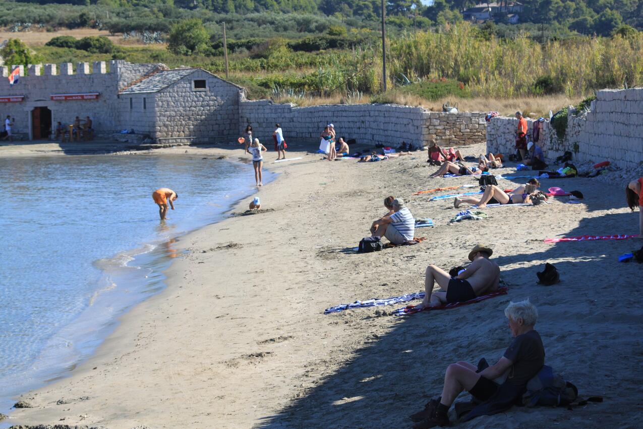 Nejbližší pláž - Apartmány s parkovištěm Lumbarda, Korčula