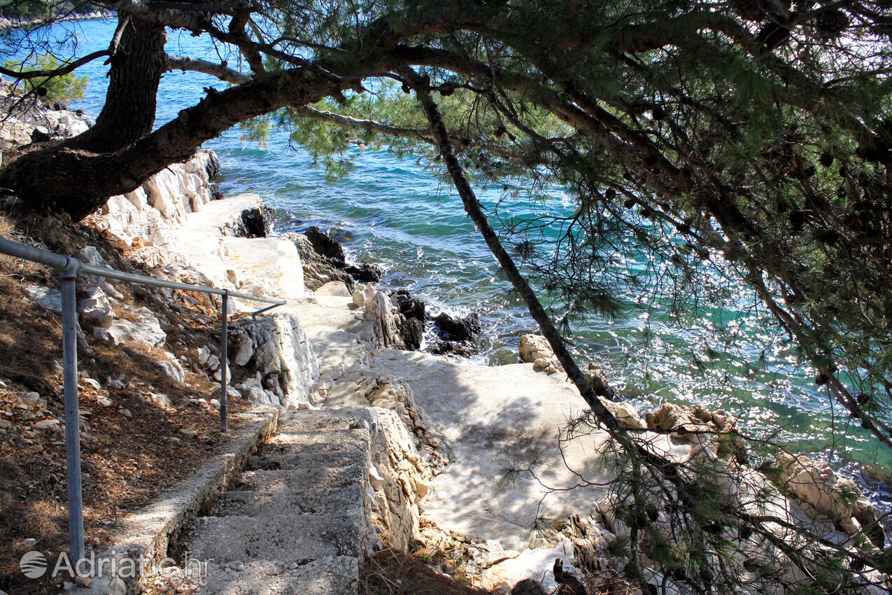 La spiaggia più vicina - Casa accanto al mare con piscina per famiglia Poljica, Traù - Trogir
