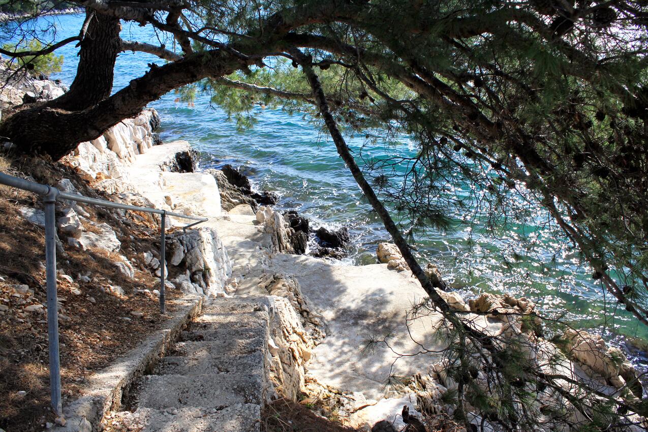 Legközelebbi strand - Ház családok részére medencével a tenger mellett Poljica, Trogir