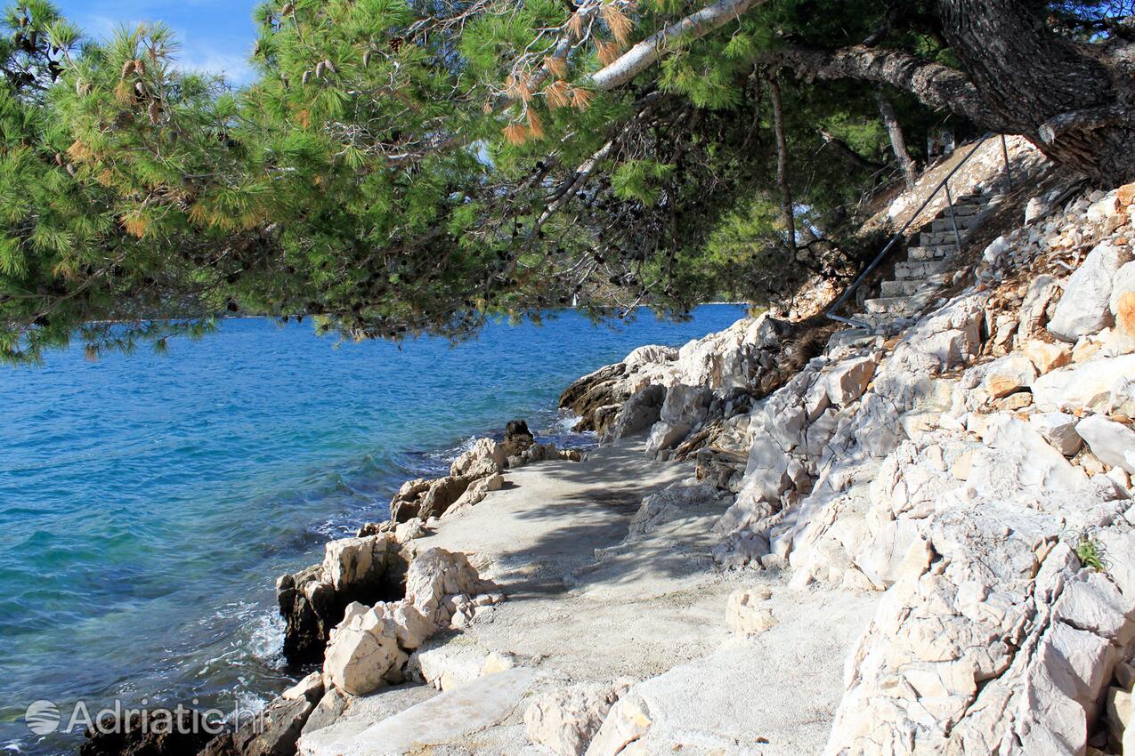 La spiaggia più vicina - Casa accanto al mare con piscina per famiglia Poljica, Traù - Trogir