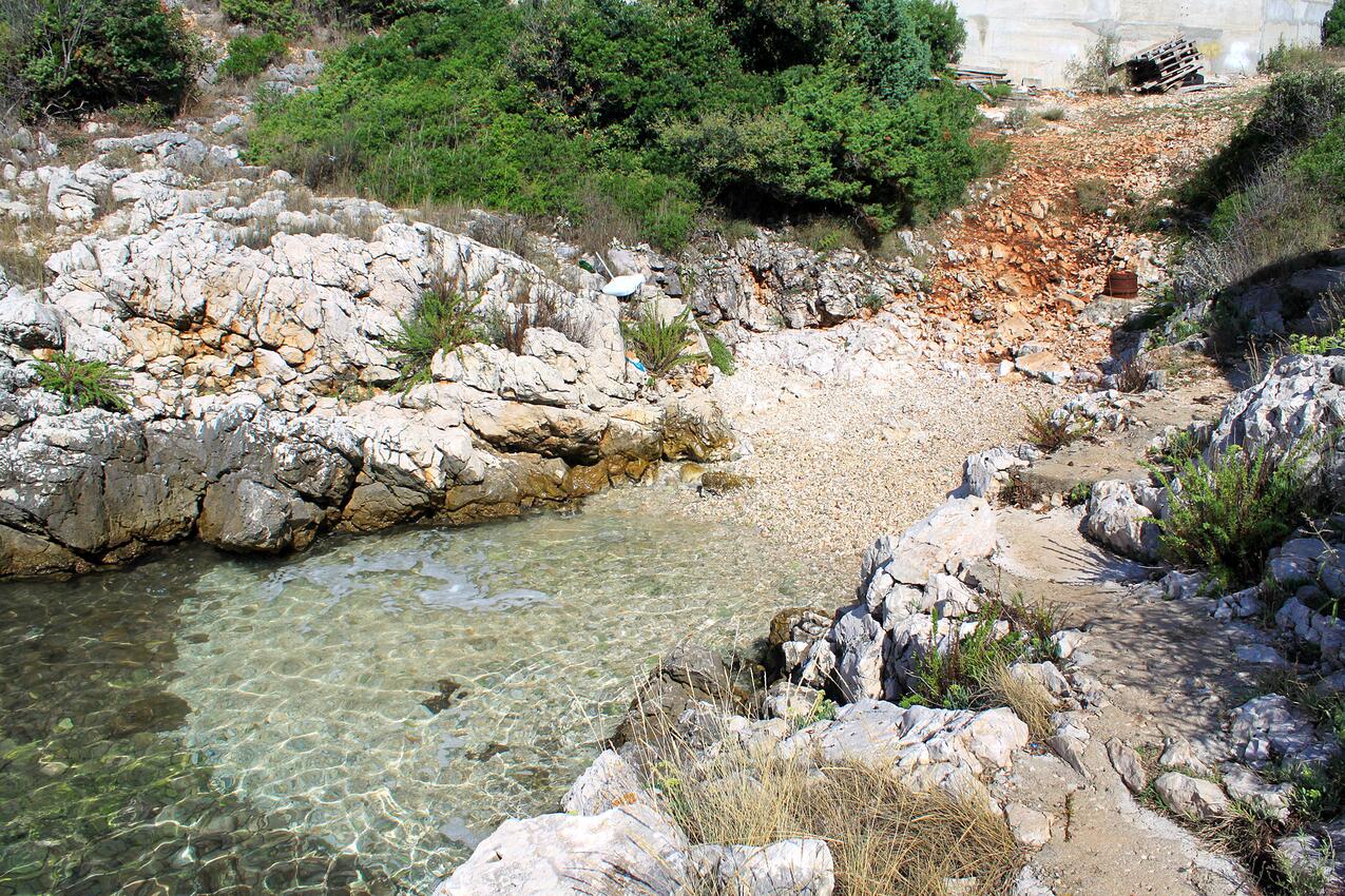 Nächster Strand - Ferienwohnungen am Meer Razanj, Rogoznica