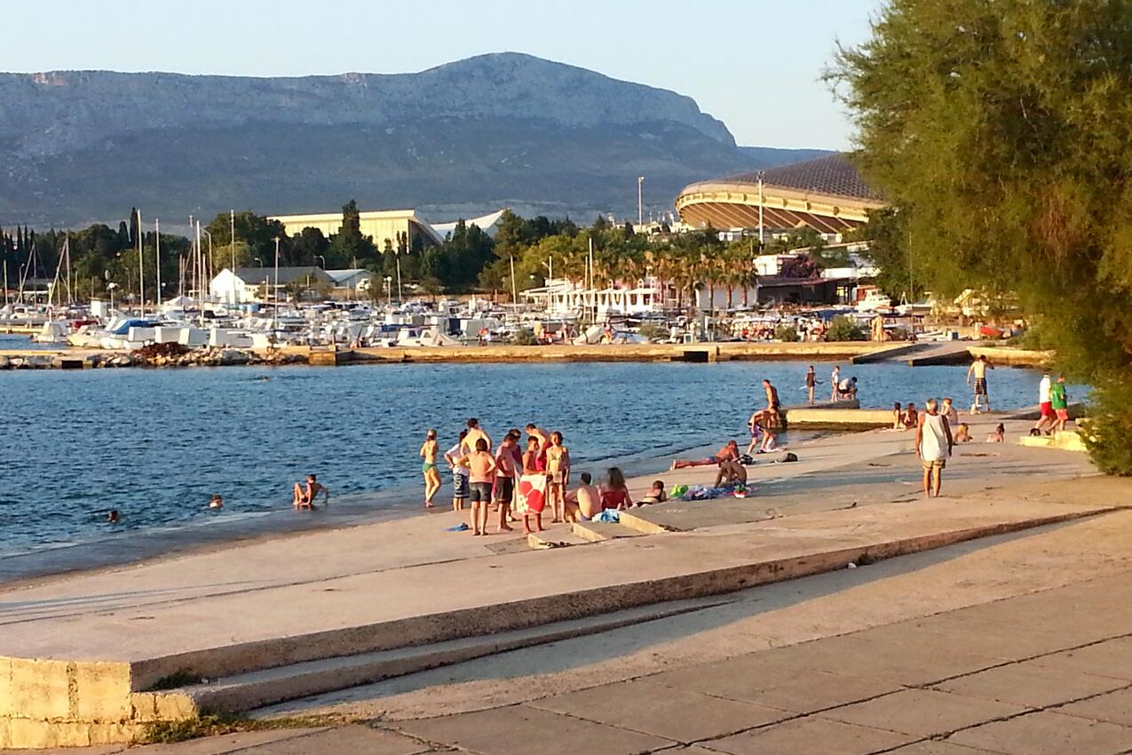 Nearest beach - Apartments with WiFi Split