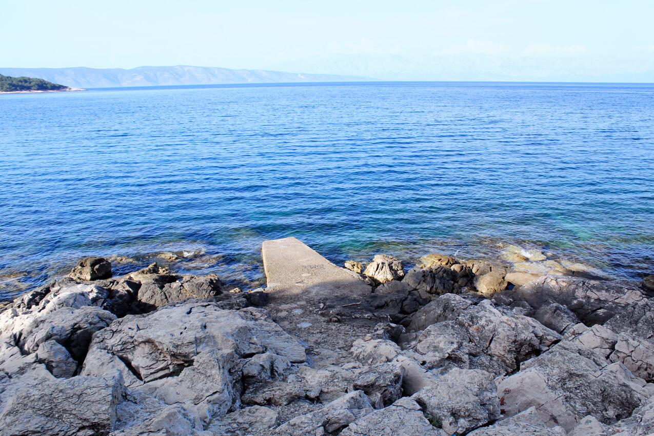 Najbližja plaža - Apartmaji ob morju Jelsa, Hvar