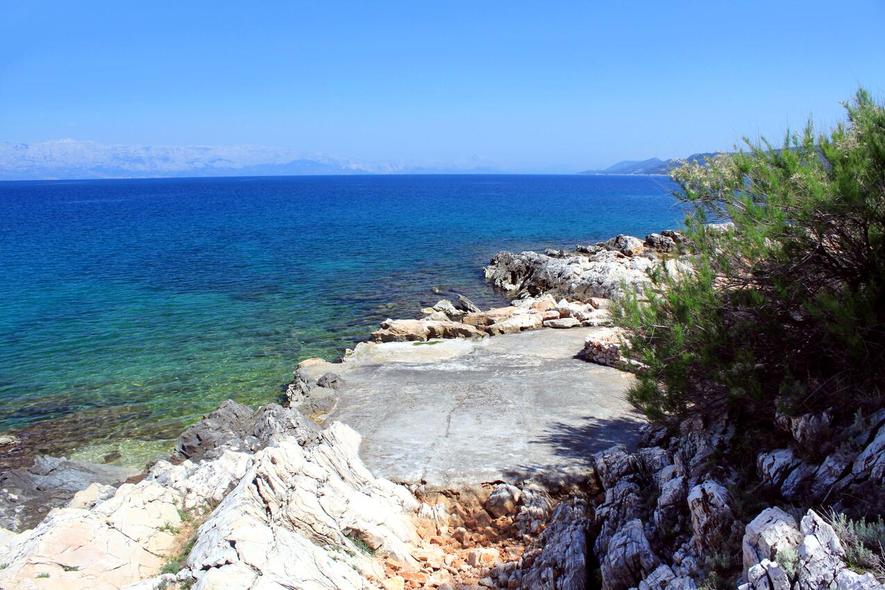 Nächster Strand - Ferienwohnungen am Meer Jelsa, Hvar