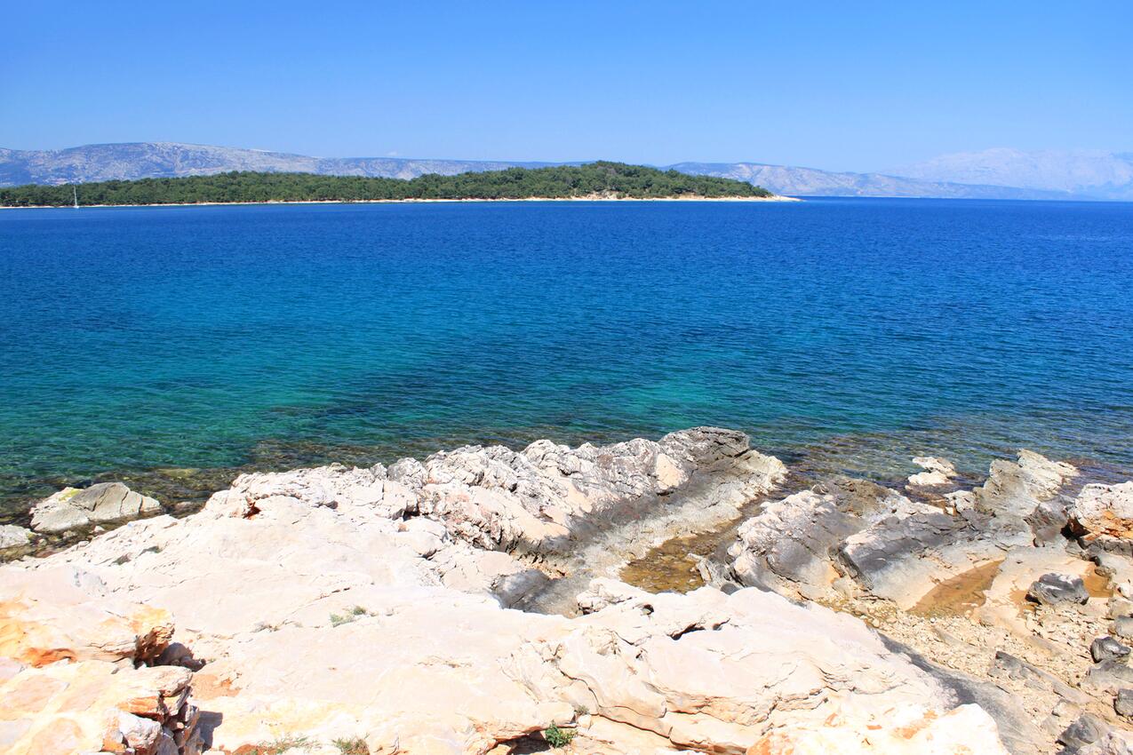 Nächster Strand - Ferienwohnungen am Meer Jelsa, Hvar