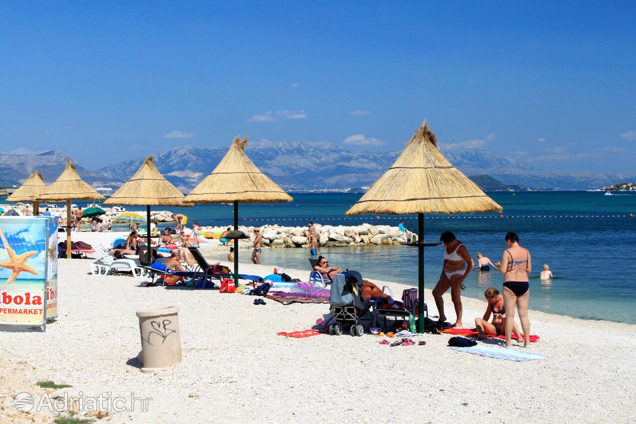 Nearest beach - Family friendly apartments with a swimming pool Trogir