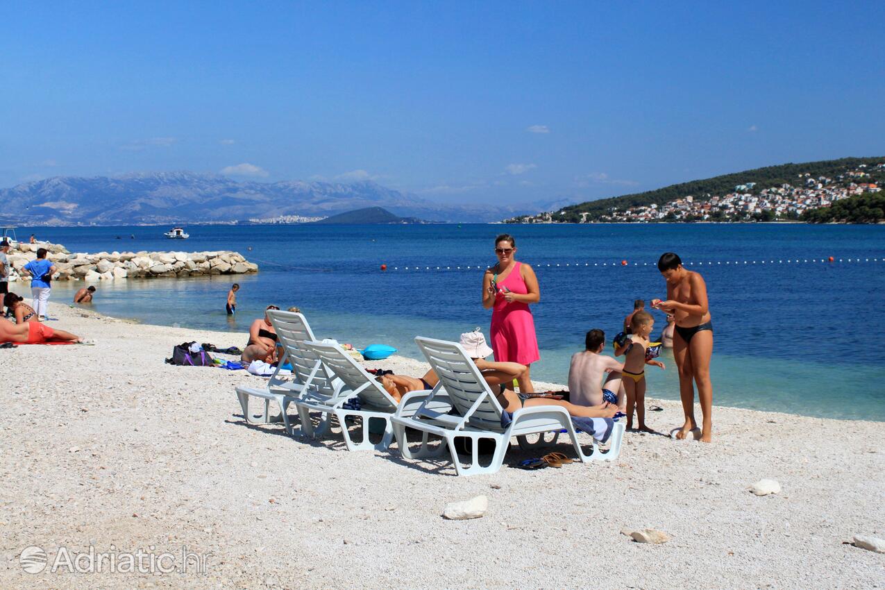 Nearest beach - Family friendly apartments with a swimming pool Trogir