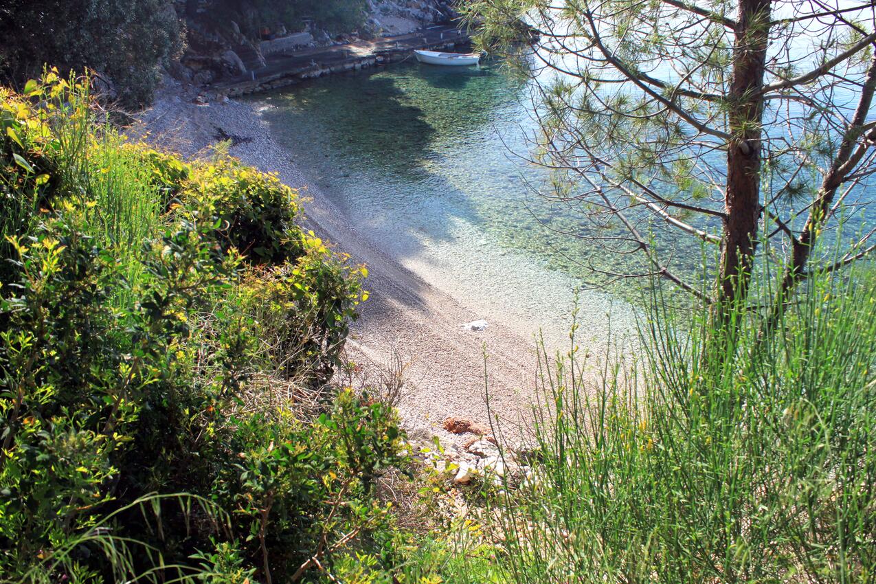 Nearest beach - Seaside secluded apartments Cove Rapak, Hvar