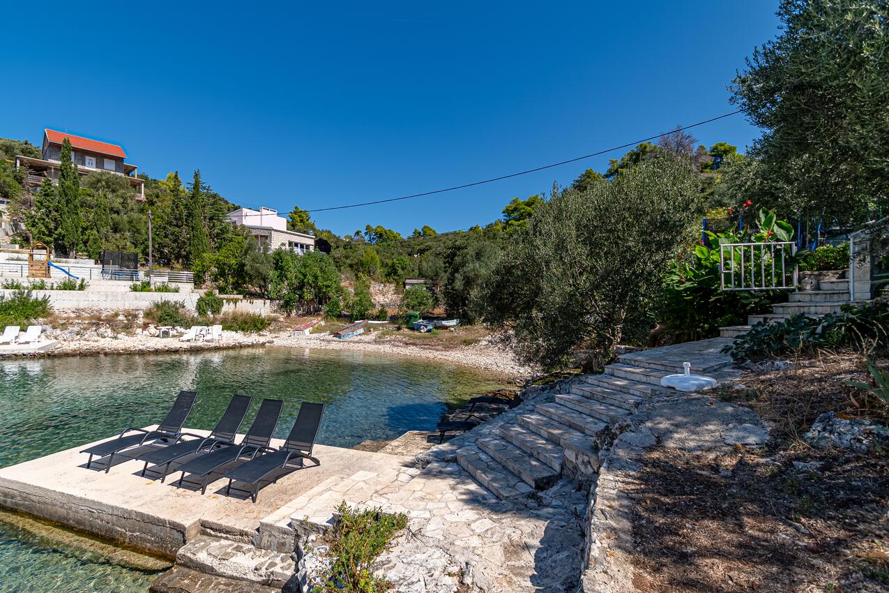 Nächster Strand - Haus am Meer für Familien mit Kindern Bucht Stratinčica, Korcula