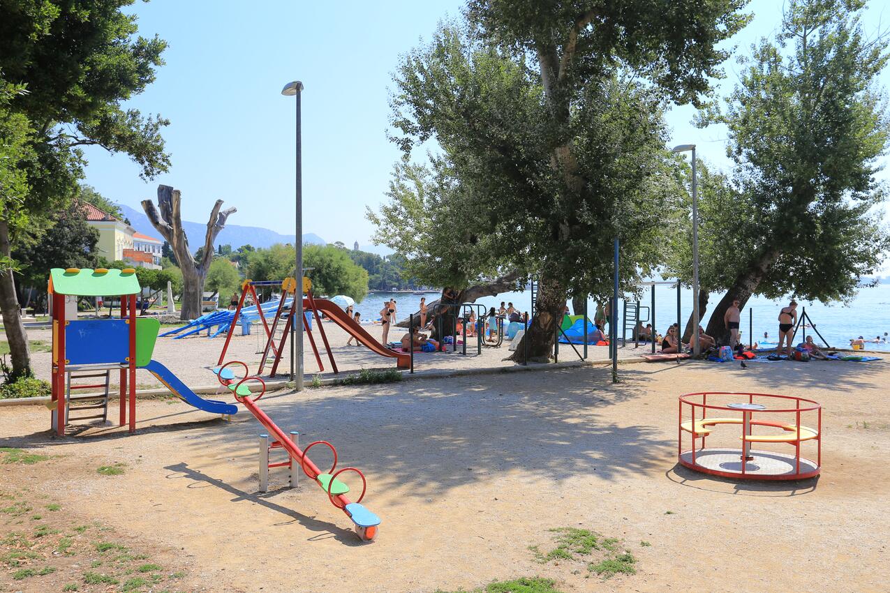 Nächster Strand - Ferienhaus mit Parkplatz Kastel Luksic, Kastela