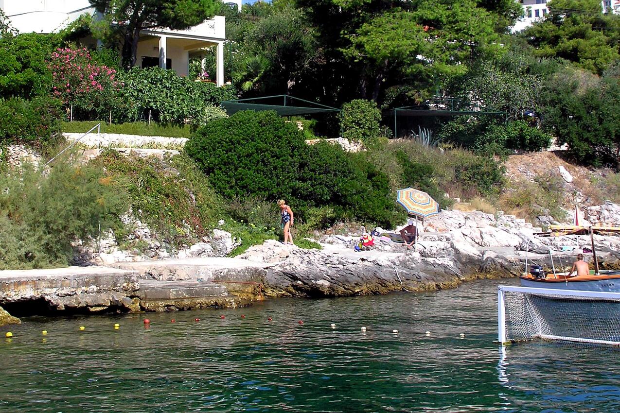 Najbliža plaža - Apartmani uz more Mavarštica, Čiovo