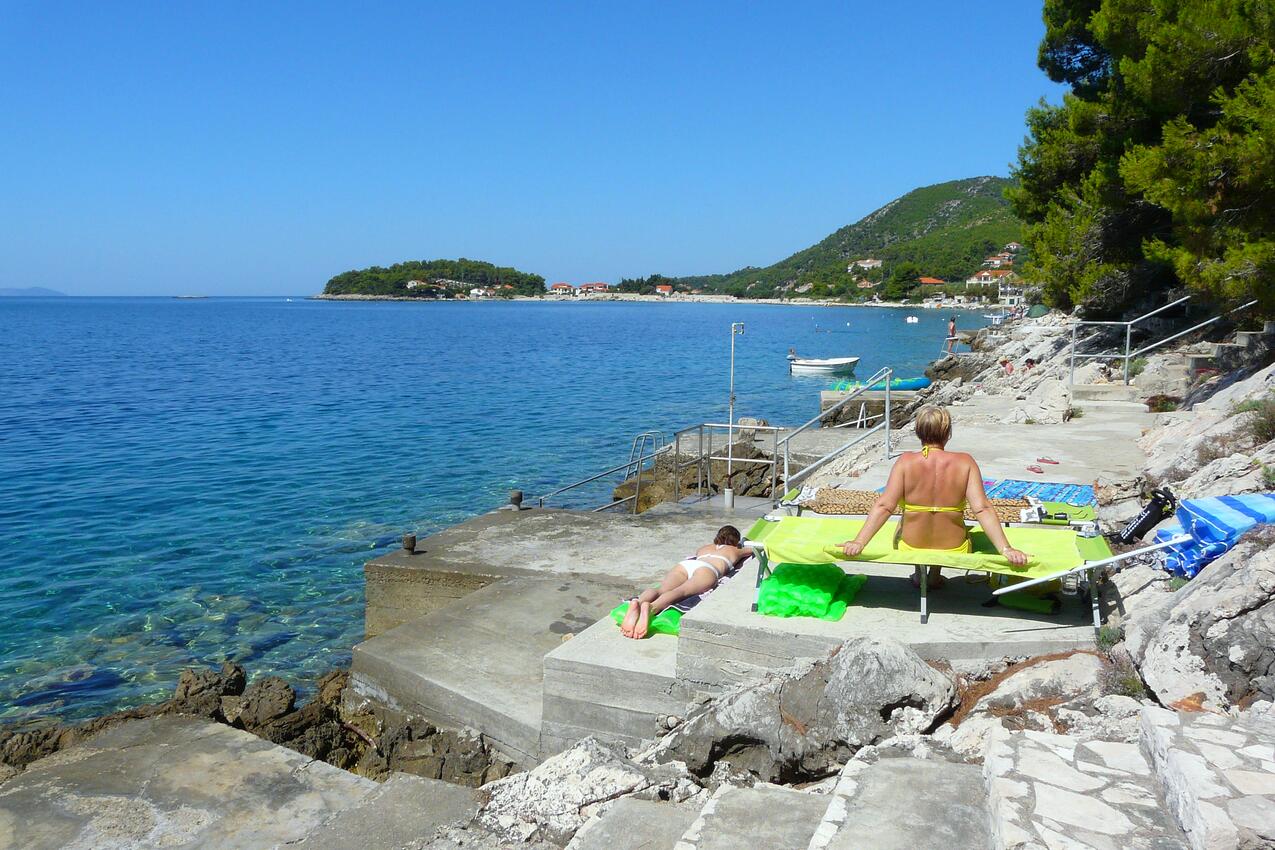 Nächster Strand - Ferienwohnungen am Meer Prizba, Korcula
