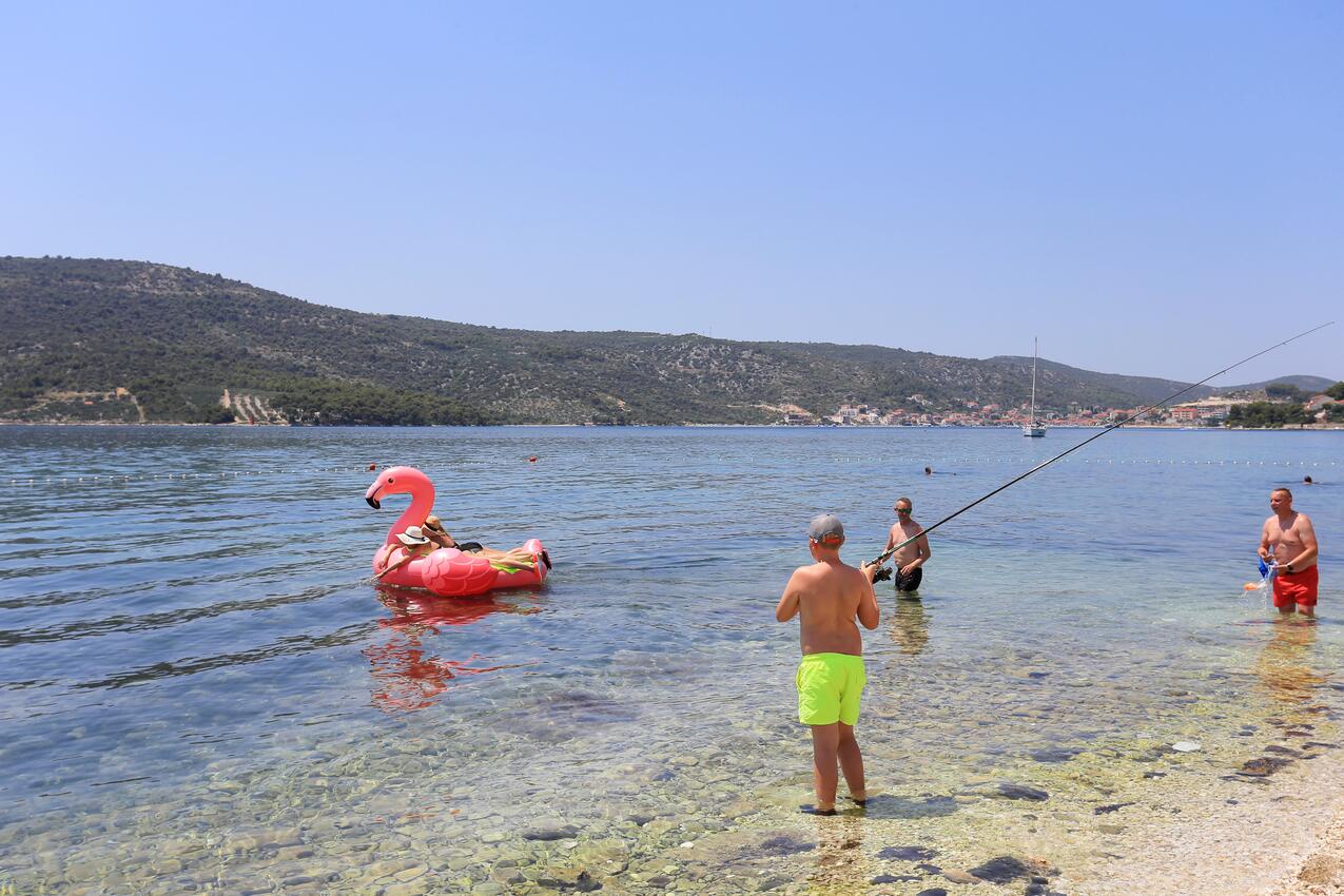 Nejbližší pláž - Rodinný dům s bazénem Vrsine, Trogir