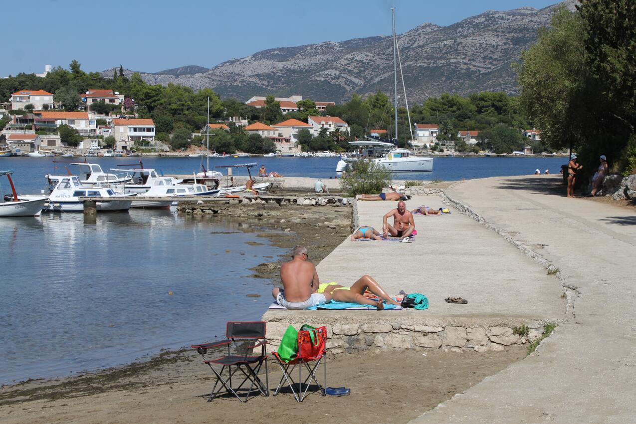 Nearest beach - Holiday house with a parking space Korčula