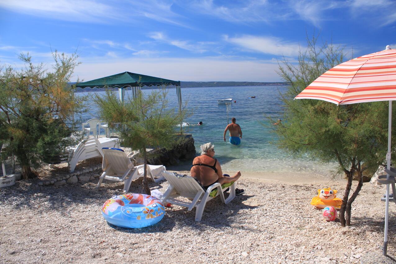 Najbliža plaža - Apartmani s parkingom Podstrana, Split