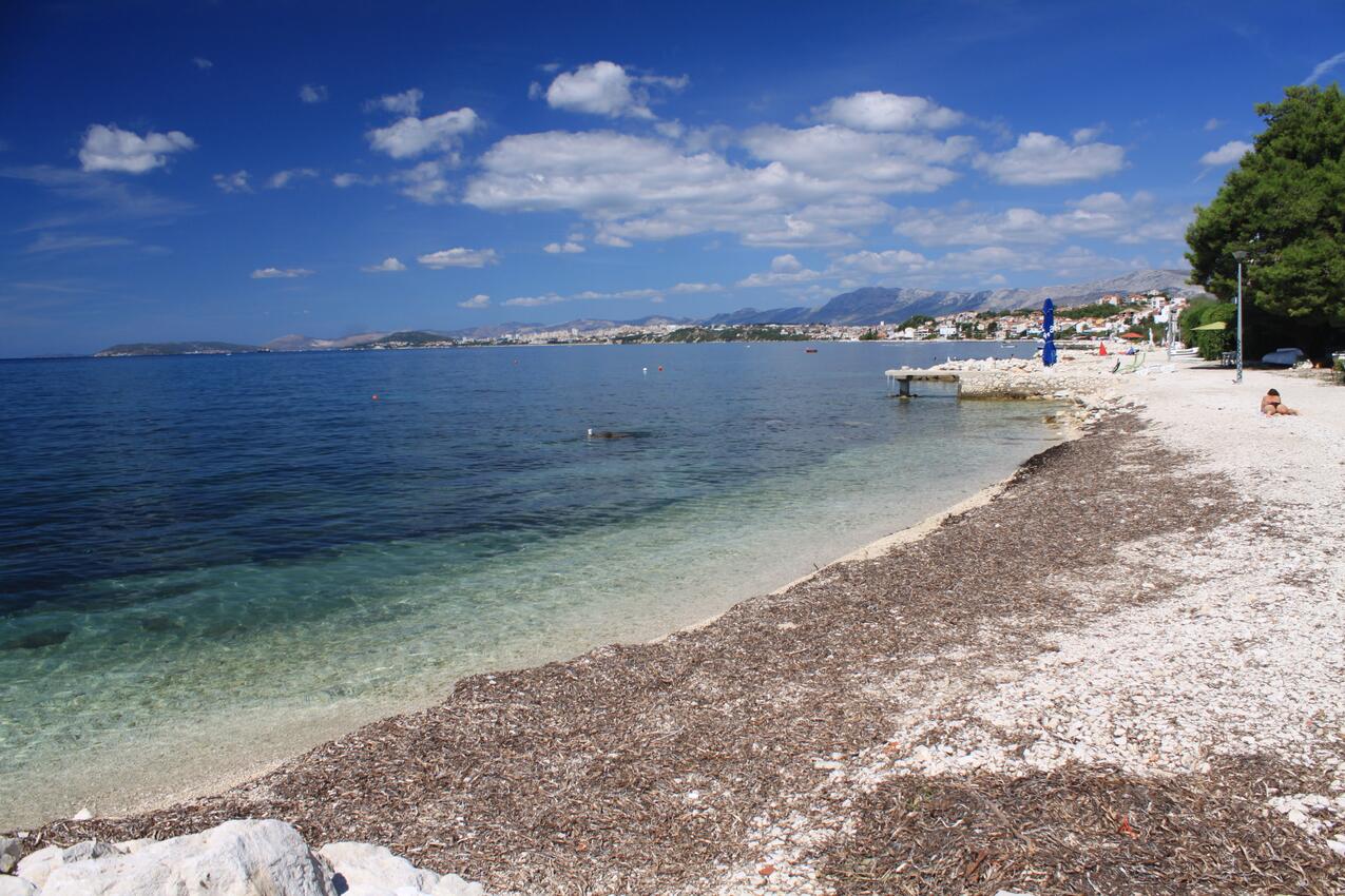 La spiaggia più vicina - Appartamenti accanto al mare Podstrana, Spalato - Split