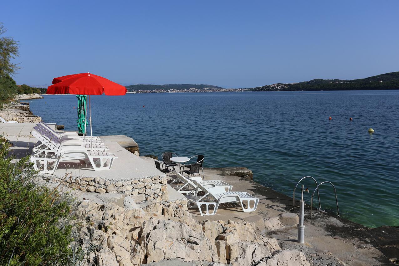 Nearest beach - Seaside family friendly house with a swimming pool Seget Vranjica, Trogir