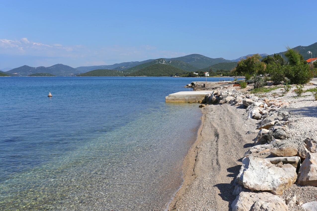 Najbliža plaža - Apartmani uz more Drače, Pelješac