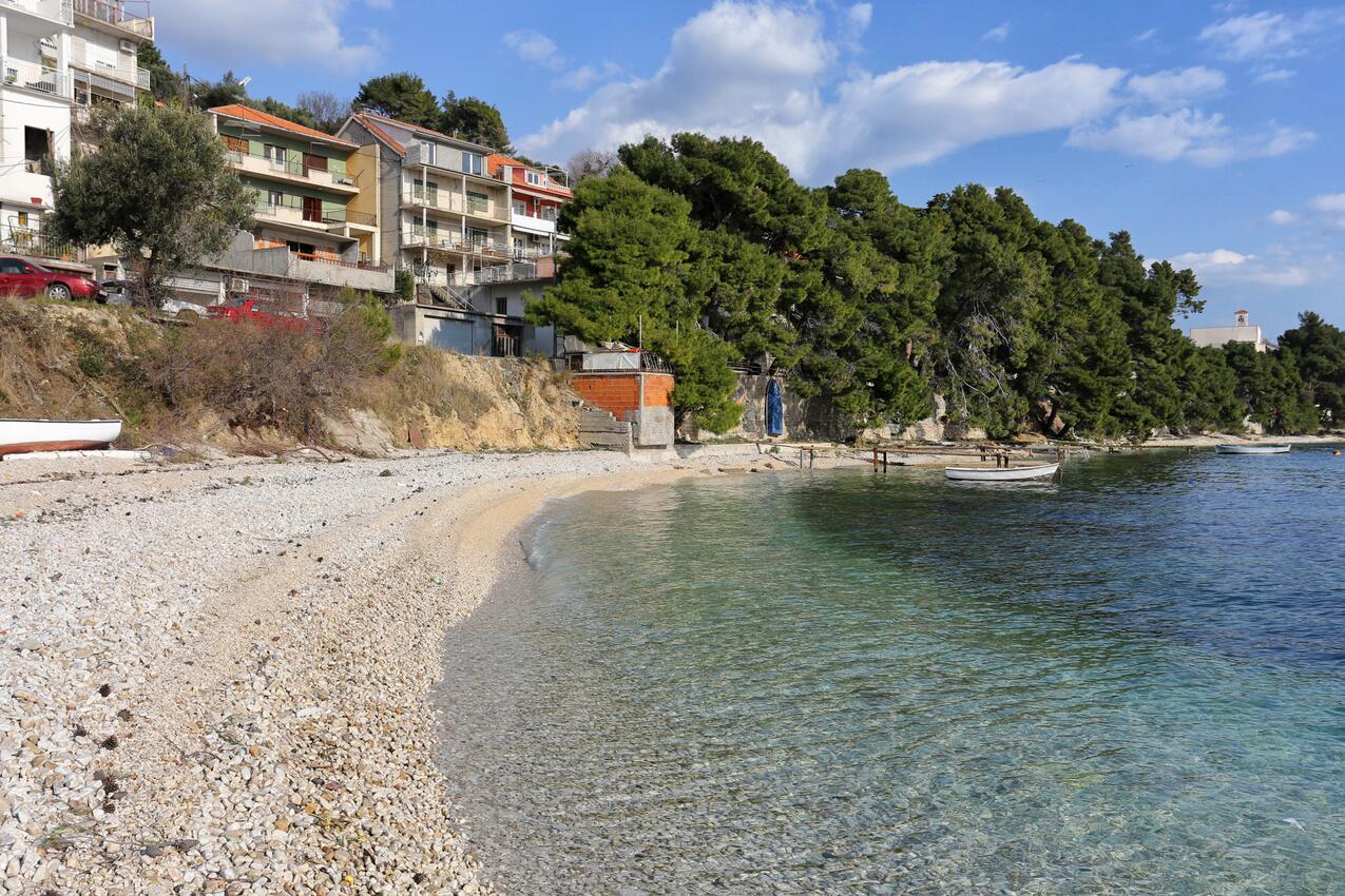 La spiaggia più vicina - Appartamenti accanto al mare con piscina Crilo Gessenizze - Krilo Jesenice, Almissa - Omiš